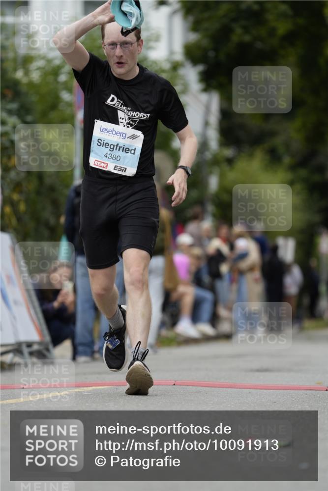 30.08.2026 - Blankeneser Heldenlauf Patografie http://msf.ph/oto/10091913 30.08.2026 12:26:19 Ziel 4380, 4478 meine-sportfotos.de