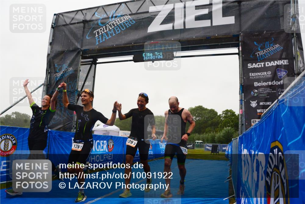 30.08.2026 - Elbe Triathlon Hamburg LAZAROV Photography http://msf.ph/oto/10091922 30.08.2026 16:01:03 Ziel  meine-sportfotos.de