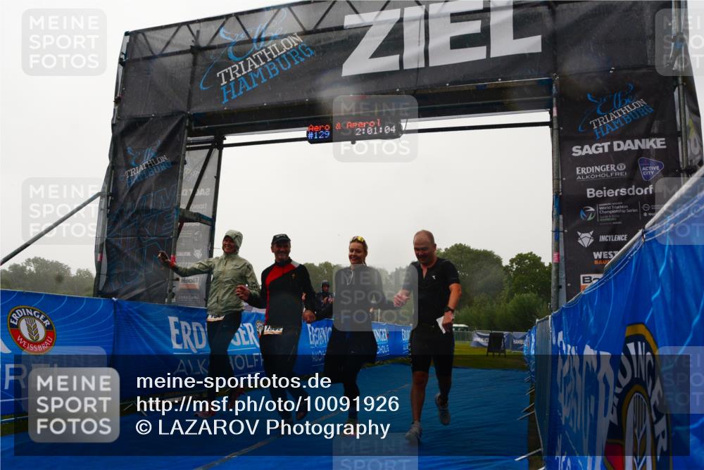 30.08.2026 - Elbe Triathlon Hamburg LAZAROV Photography http://msf.ph/oto/10091926 30.08.2026 16:05:04 Ziel  meine-sportfotos.de
