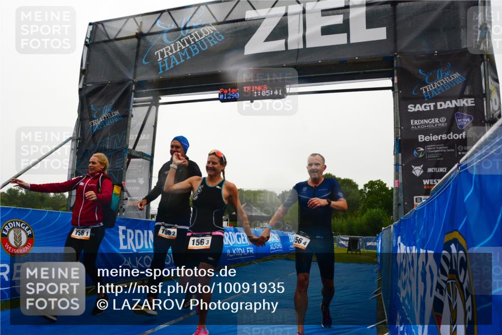 30.08.2026 - Elbe Triathlon Hamburg LAZAROV Photography http://msf.ph/oto/10091935 30.08.2026 16:09:40 Ziel  meine-sportfotos.de