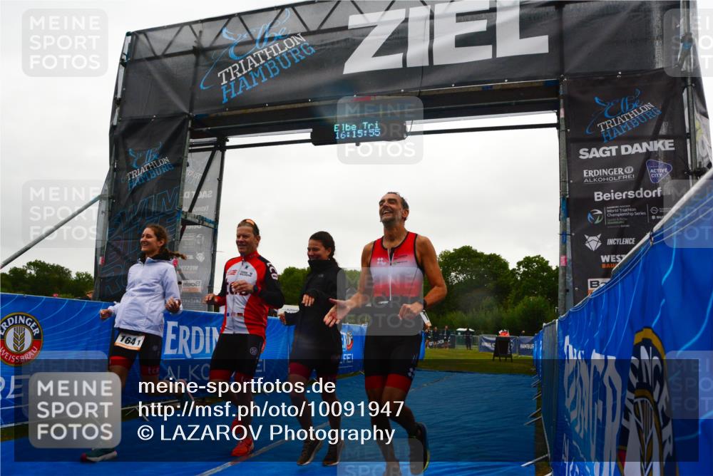 30.08.2026 - Elbe Triathlon Hamburg LAZAROV Photography http://msf.ph/oto/10091947 30.08.2026 16:15:54 Ziel  meine-sportfotos.de