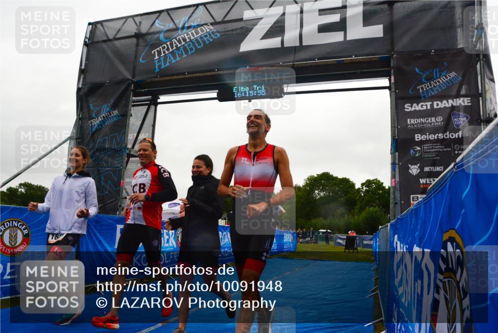 30.08.2026 - Elbe Triathlon Hamburg LAZAROV Photography http://msf.ph/oto/10091948 30.08.2026 16:15:54 Ziel  meine-sportfotos.de