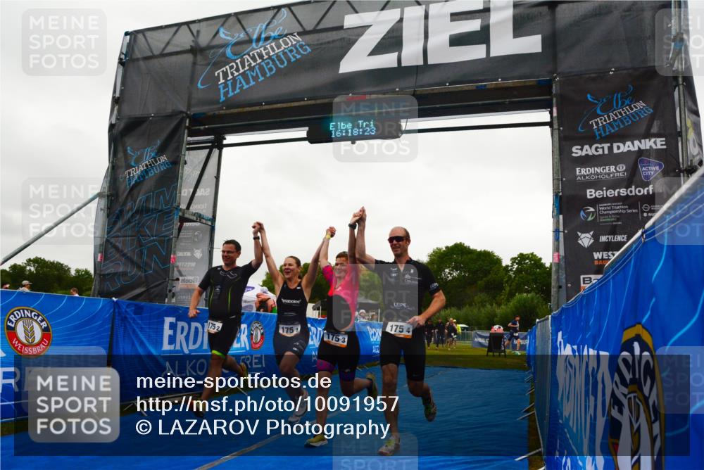 30.08.2026 - Elbe Triathlon Hamburg LAZAROV Photography http://msf.ph/oto/10091957 30.08.2026 16:18:22 Ziel  meine-sportfotos.de
