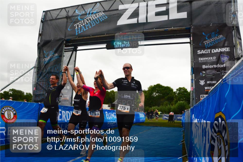 30.08.2026 - Elbe Triathlon Hamburg LAZAROV Photography http://msf.ph/oto/10091959 30.08.2026 16:18:23 Ziel  meine-sportfotos.de