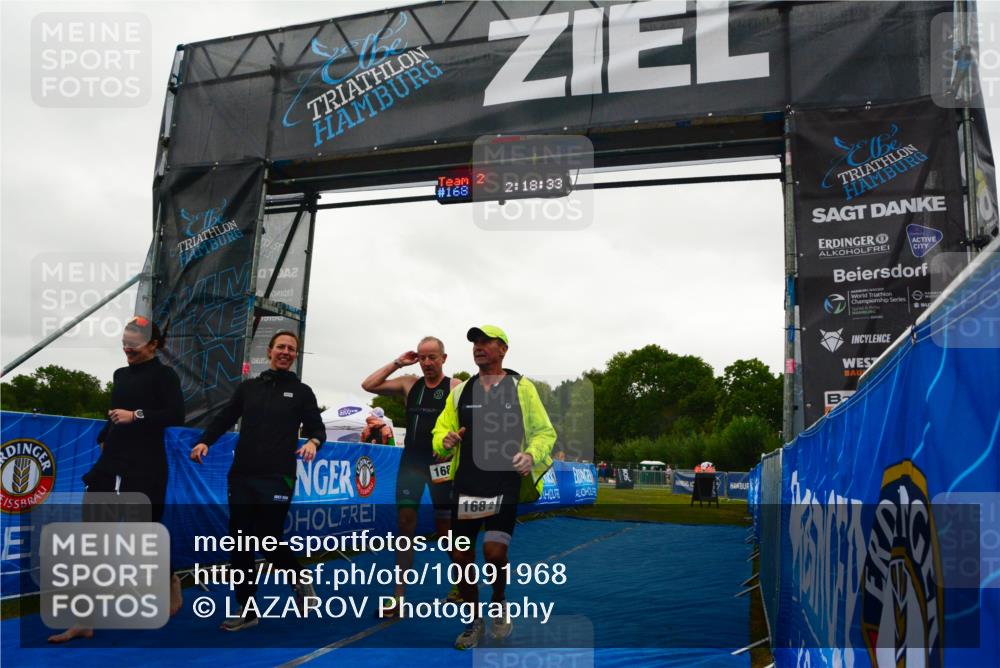 30.08.2026 - Elbe Triathlon Hamburg LAZAROV Photography http://msf.ph/oto/10091968 30.08.2026 16:18:32 Ziel  meine-sportfotos.de