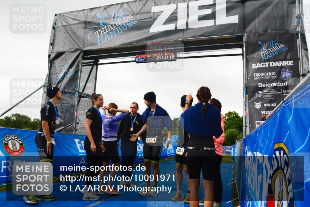 30.08.2026 - Elbe Triathlon Hamburg LAZAROV Photography http://msf.ph/oto/10091971 30.08.2026 16:20:26 Ziel  meine-sportfotos.de