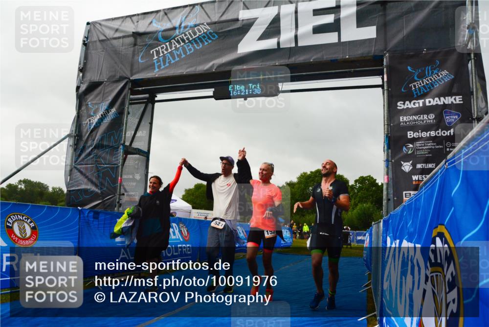 30.08.2026 - Elbe Triathlon Hamburg LAZAROV Photography http://msf.ph/oto/10091976 30.08.2026 16:21:37 Ziel  meine-sportfotos.de