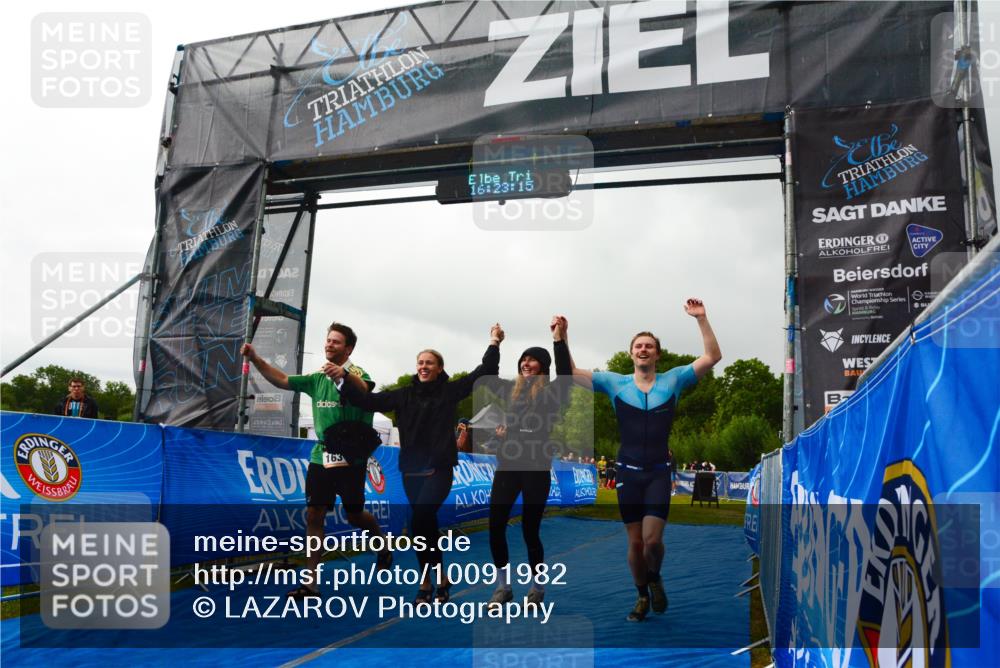 30.08.2026 - Elbe Triathlon Hamburg LAZAROV Photography http://msf.ph/oto/10091982 30.08.2026 16:23:14 Ziel  meine-sportfotos.de