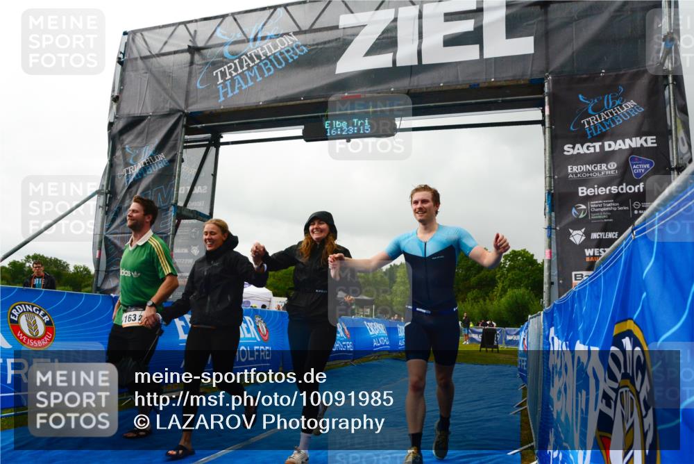 30.08.2026 - Elbe Triathlon Hamburg LAZAROV Photography http://msf.ph/oto/10091985 30.08.2026 16:23:14 Ziel  meine-sportfotos.de