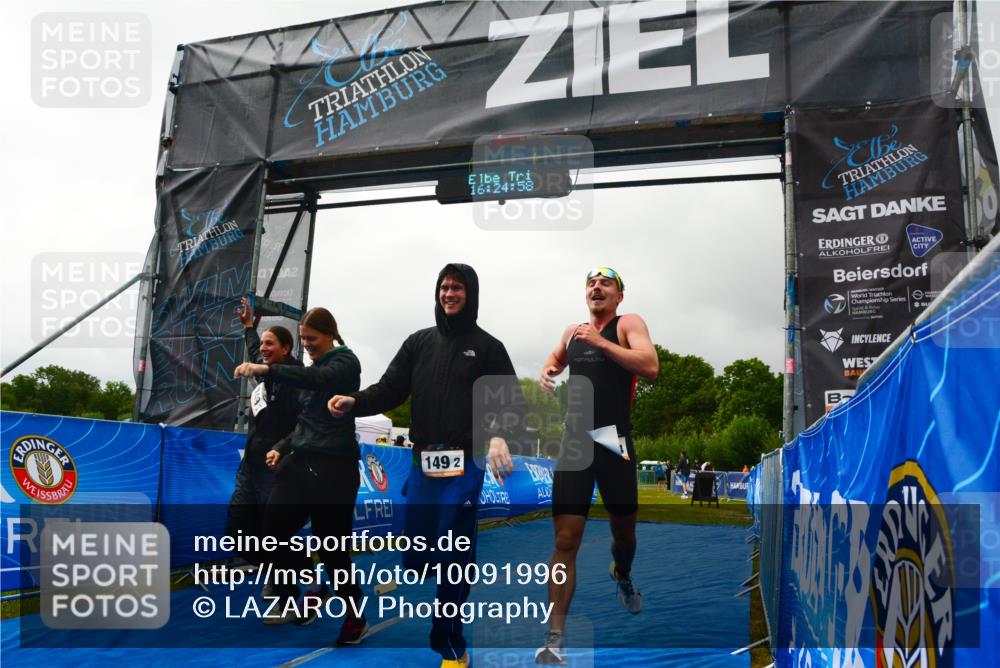 30.08.2026 - Elbe Triathlon Hamburg LAZAROV Photography http://msf.ph/oto/10091996 30.08.2026 16:24:58 Ziel  meine-sportfotos.de