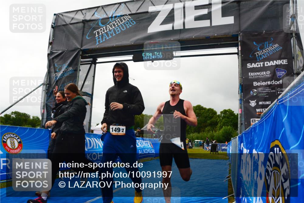 30.08.2026 - Elbe Triathlon Hamburg LAZAROV Photography http://msf.ph/oto/10091997 30.08.2026 16:24:58 Ziel  meine-sportfotos.de