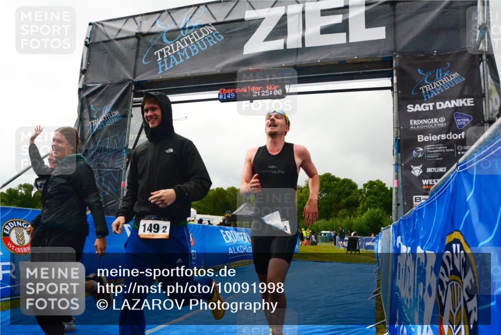 30.08.2026 - Elbe Triathlon Hamburg LAZAROV Photography http://msf.ph/oto/10091998 30.08.2026 16:24:58 Ziel  meine-sportfotos.de