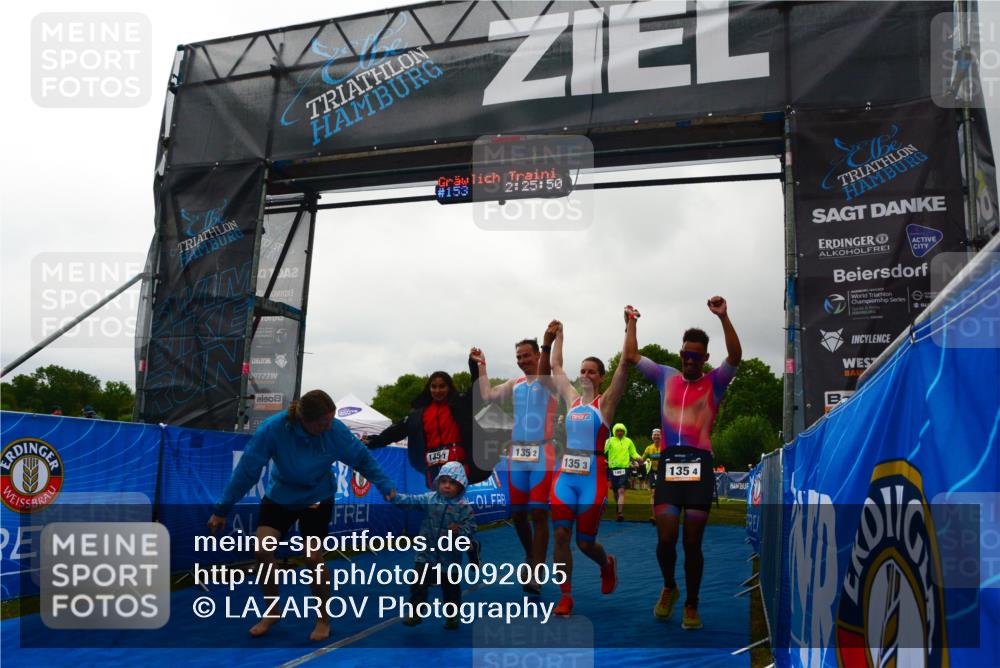 30.08.2026 - Elbe Triathlon Hamburg LAZAROV Photography http://msf.ph/oto/10092005 30.08.2026 16:25:54 Ziel  meine-sportfotos.de
