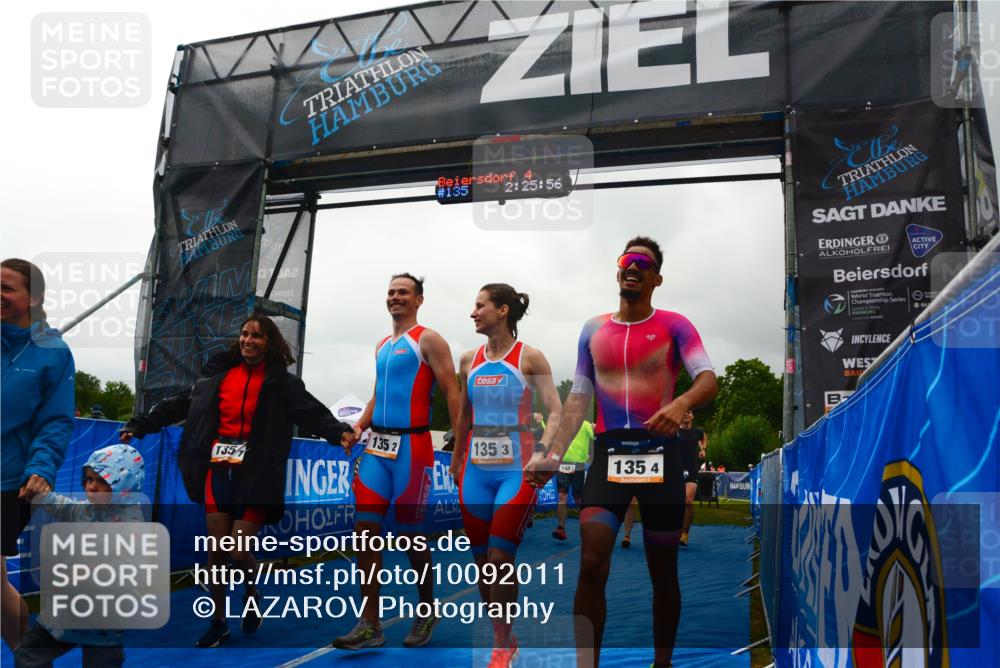 30.08.2026 - Elbe Triathlon Hamburg LAZAROV Photography http://msf.ph/oto/10092011 30.08.2026 16:25:55 Ziel  meine-sportfotos.de