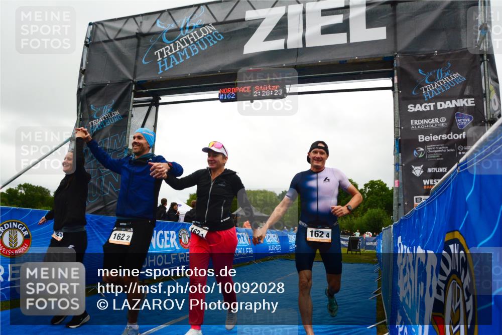 30.08.2026 - Elbe Triathlon Hamburg LAZAROV Photography http://msf.ph/oto/10092028 30.08.2026 16:28:22 Ziel  meine-sportfotos.de