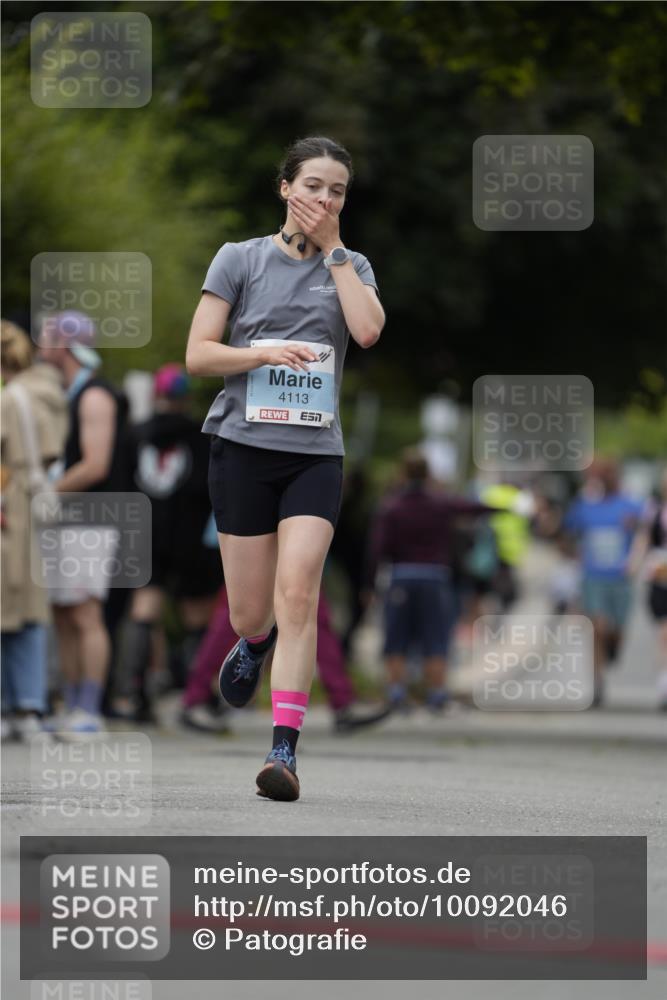 30.08.2026 - Blankeneser Heldenlauf Patografie http://msf.ph/oto/10092046 30.08.2026 12:26:36 Ziel 2276, 4113, 4140 meine-sportfotos.de