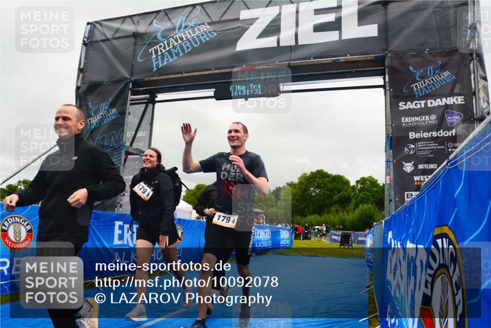 30.08.2026 - Elbe Triathlon Hamburg LAZAROV Photography http://msf.ph/oto/10092078 30.08.2026 16:31:31 Ziel  meine-sportfotos.de