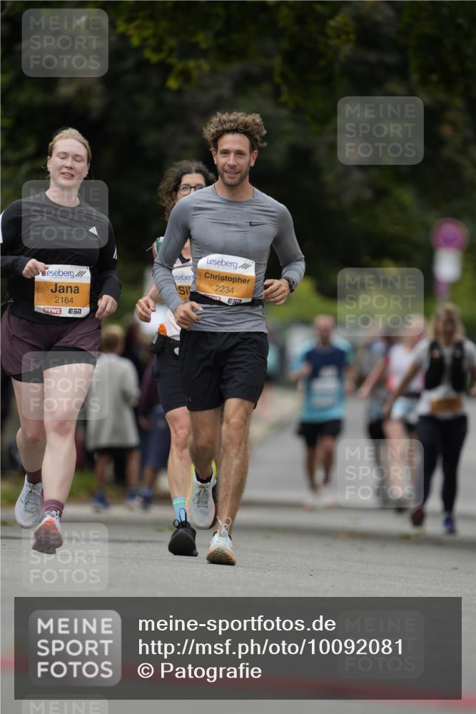 30.08.2026 - Blankeneser Heldenlauf Patografie http://msf.ph/oto/10092081 30.08.2026 12:27:10 Ziel 2677, 2828, 4062 meine-sportfotos.de
