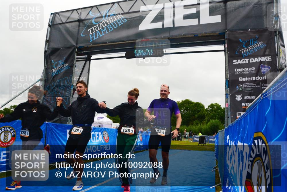 30.08.2026 - Elbe Triathlon Hamburg LAZAROV Photography http://msf.ph/oto/10092088 30.08.2026 16:32:17 Ziel  meine-sportfotos.de