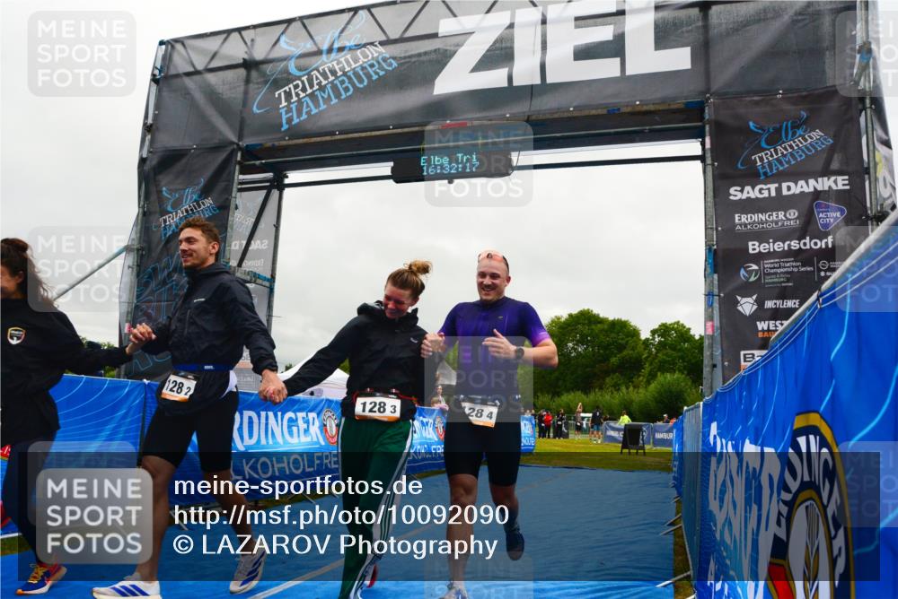 30.08.2026 - Elbe Triathlon Hamburg LAZAROV Photography http://msf.ph/oto/10092090 30.08.2026 16:32:17 Ziel  meine-sportfotos.de