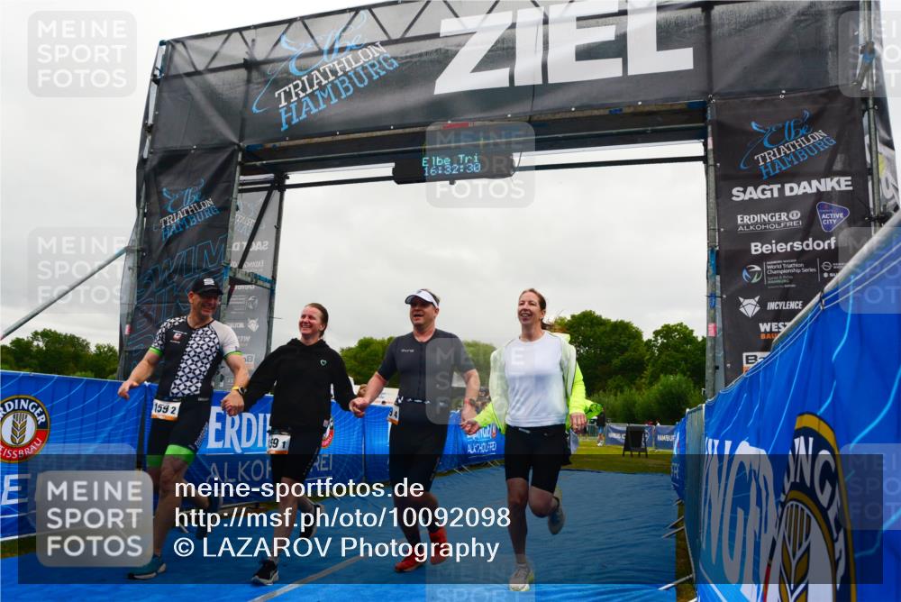 30.08.2026 - Elbe Triathlon Hamburg LAZAROV Photography http://msf.ph/oto/10092098 30.08.2026 16:32:29 Ziel  meine-sportfotos.de