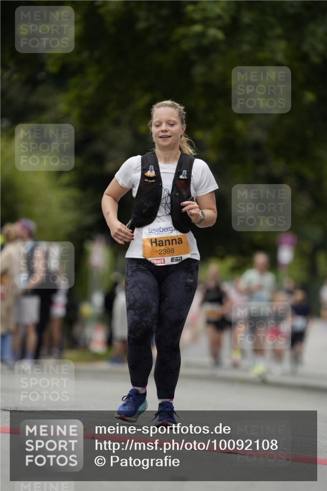 30.08.2026 - Blankeneser Heldenlauf Patografie http://msf.ph/oto/10092108 30.08.2026 12:27:33 Ziel 2398, 4106, 4229, 4324 meine-sportfotos.de