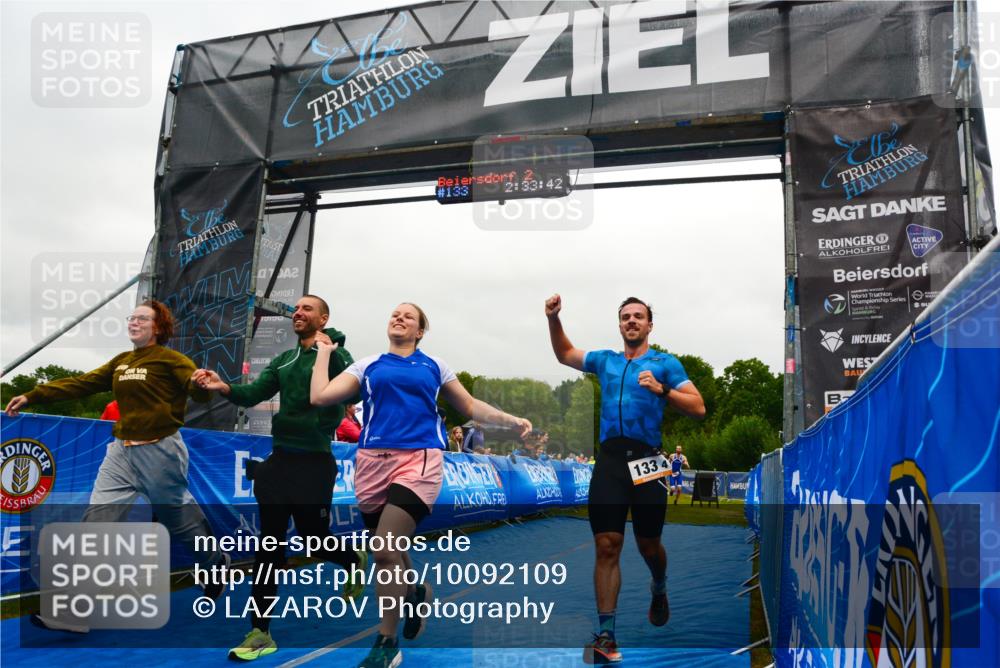 30.08.2026 - Elbe Triathlon Hamburg LAZAROV Photography http://msf.ph/oto/10092109 30.08.2026 16:33:41 Ziel  meine-sportfotos.de