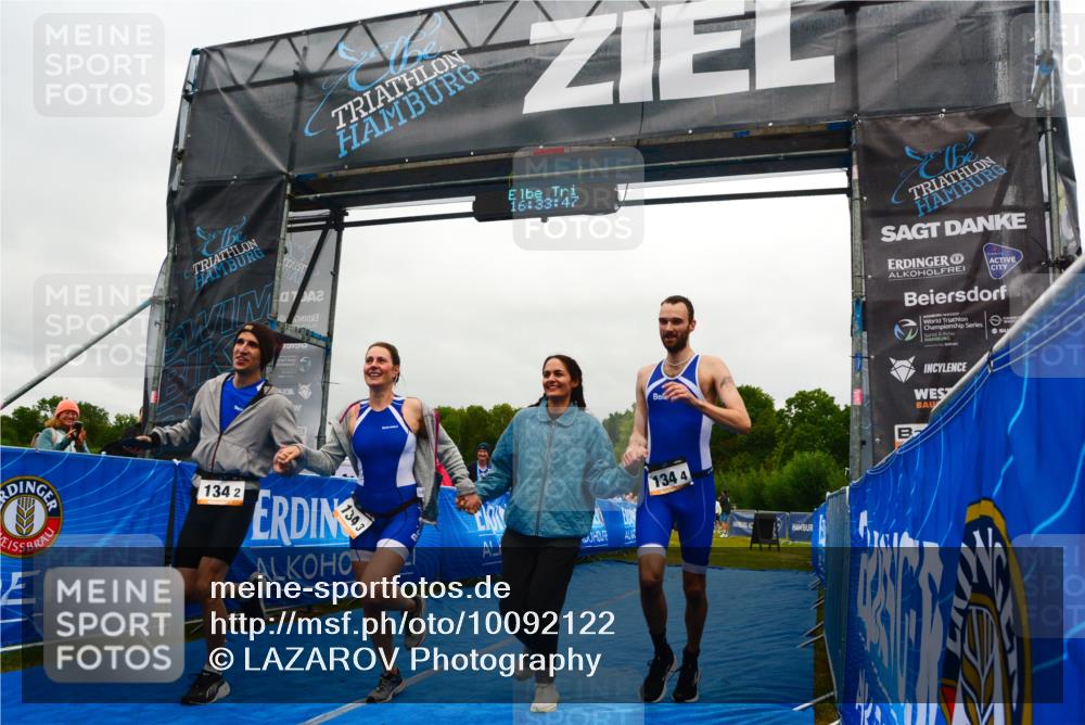 30.08.2026 - Elbe Triathlon Hamburg LAZAROV Photography http://msf.ph/oto/10092122 30.08.2026 16:33:46 Ziel  meine-sportfotos.de