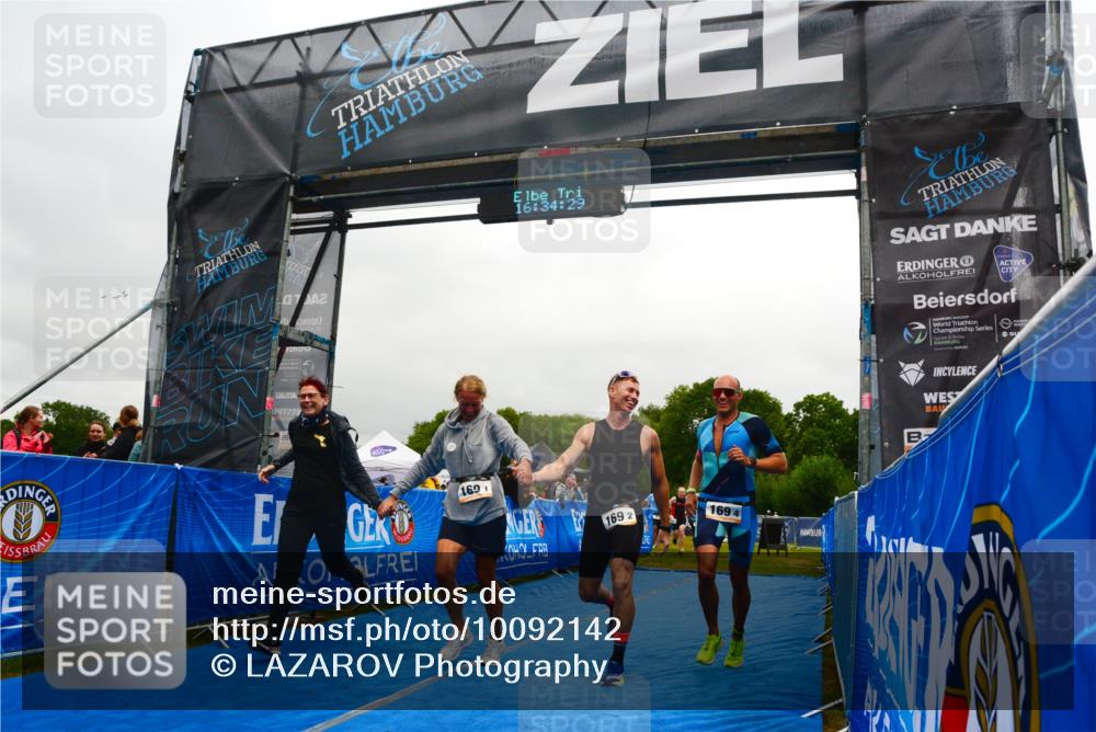 30.08.2026 - Elbe Triathlon Hamburg LAZAROV Photography http://msf.ph/oto/10092142 30.08.2026 16:34:28 Ziel  meine-sportfotos.de