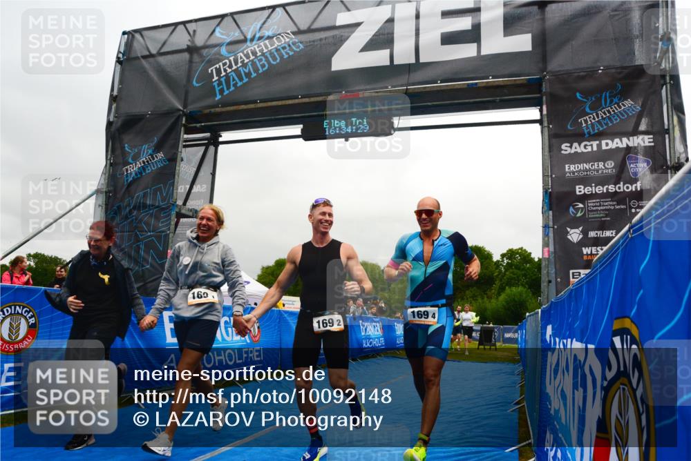 30.08.2026 - Elbe Triathlon Hamburg LAZAROV Photography http://msf.ph/oto/10092148 30.08.2026 16:34:29 Ziel  meine-sportfotos.de