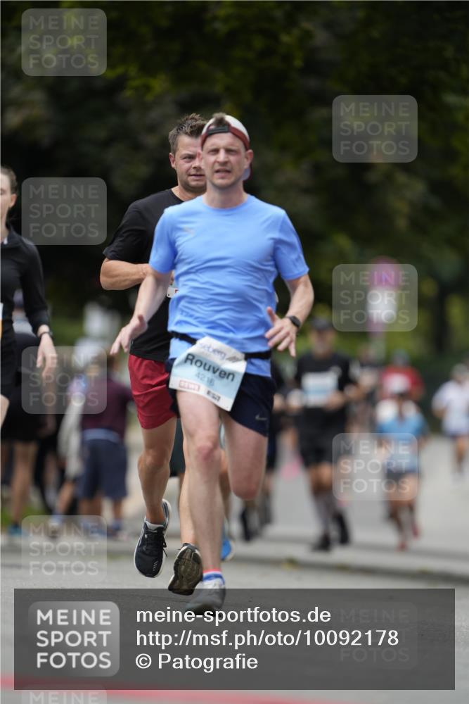 30.08.2026 - Blankeneser Heldenlauf Patografie http://msf.ph/oto/10092178 30.08.2026 12:28:29 Ziel 4216 meine-sportfotos.de