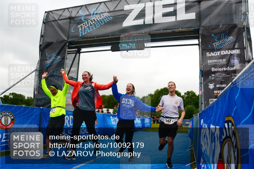 30.08.2026 - Elbe Triathlon Hamburg LAZAROV Photography http://msf.ph/oto/10092179 30.08.2026 16:35:32 Ziel  meine-sportfotos.de