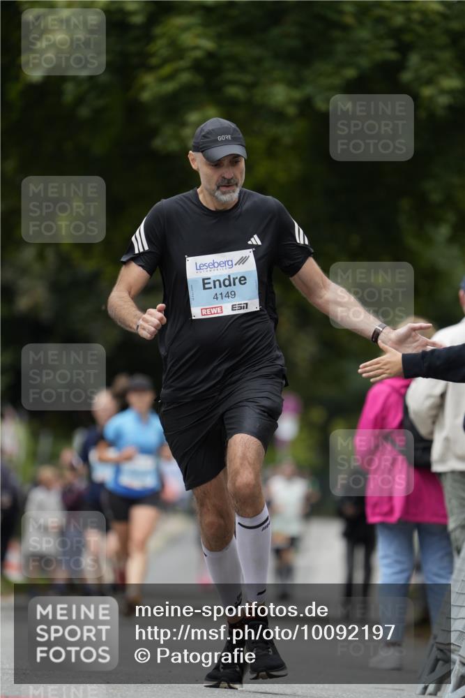 30.08.2026 - Blankeneser Heldenlauf Patografie http://msf.ph/oto/10092197 30.08.2026 12:28:43 Ziel 2455, 2459, 4021, 4149 meine-sportfotos.de