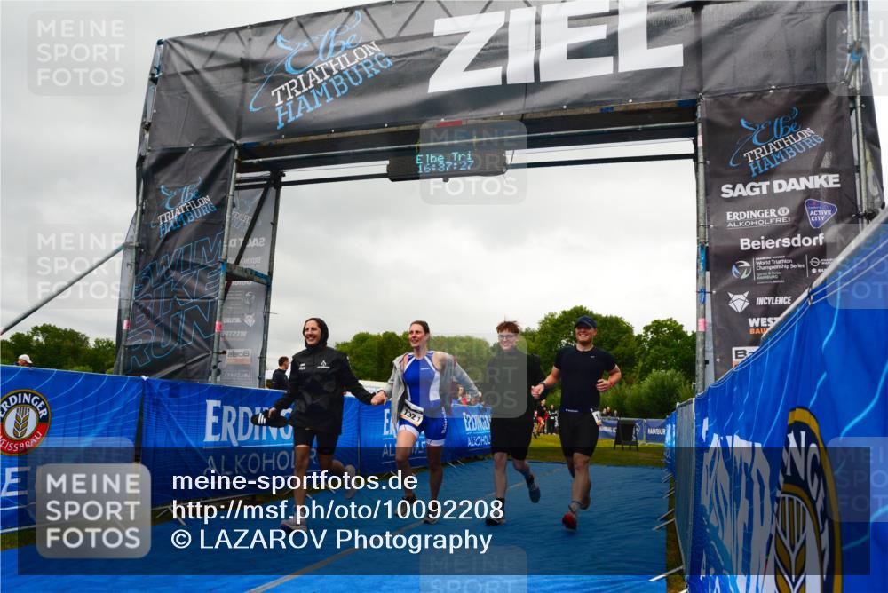 30.08.2026 - Elbe Triathlon Hamburg LAZAROV Photography http://msf.ph/oto/10092208 30.08.2026 16:37:26 Ziel  meine-sportfotos.de