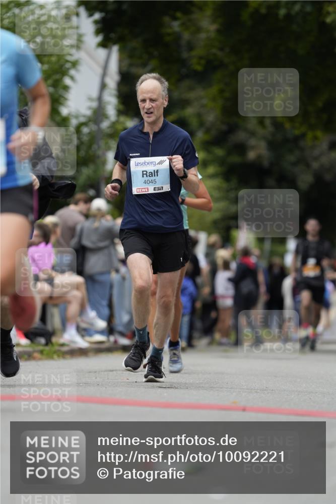 30.08.2026 - Blankeneser Heldenlauf Patografie http://msf.ph/oto/10092221 30.08.2026 12:28:52 Ziel 2816, 4045, 4085, 4149, 4287 meine-sportfotos.de