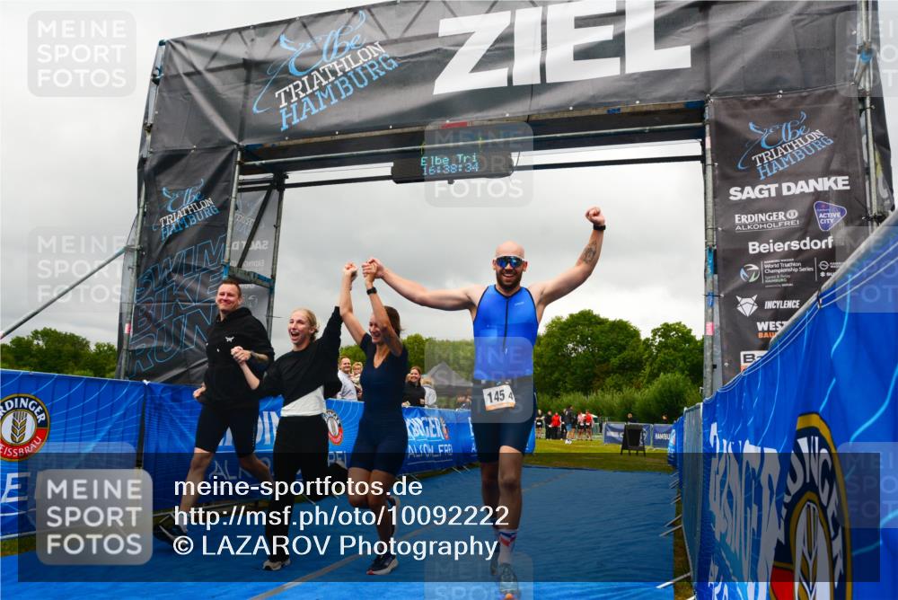 30.08.2026 - Elbe Triathlon Hamburg LAZAROV Photography http://msf.ph/oto/10092222 30.08.2026 16:38:33 Ziel  meine-sportfotos.de
