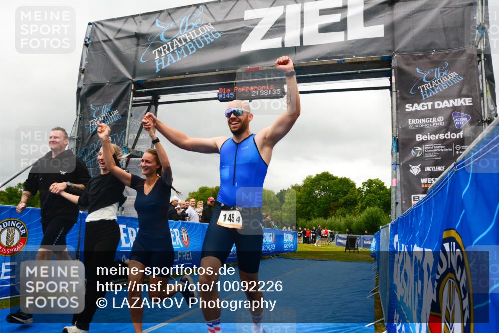 30.08.2026 - Elbe Triathlon Hamburg LAZAROV Photography http://msf.ph/oto/10092226 30.08.2026 16:38:34 Ziel  meine-sportfotos.de