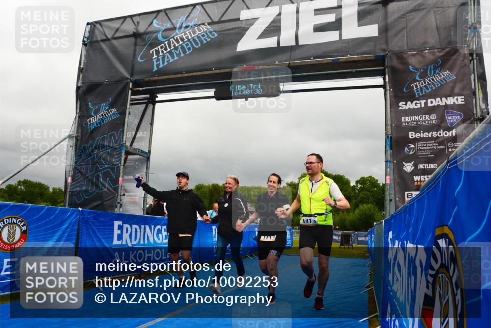 30.08.2026 - Elbe Triathlon Hamburg LAZAROV Photography http://msf.ph/oto/10092253 30.08.2026 16:40:29 Ziel  meine-sportfotos.de