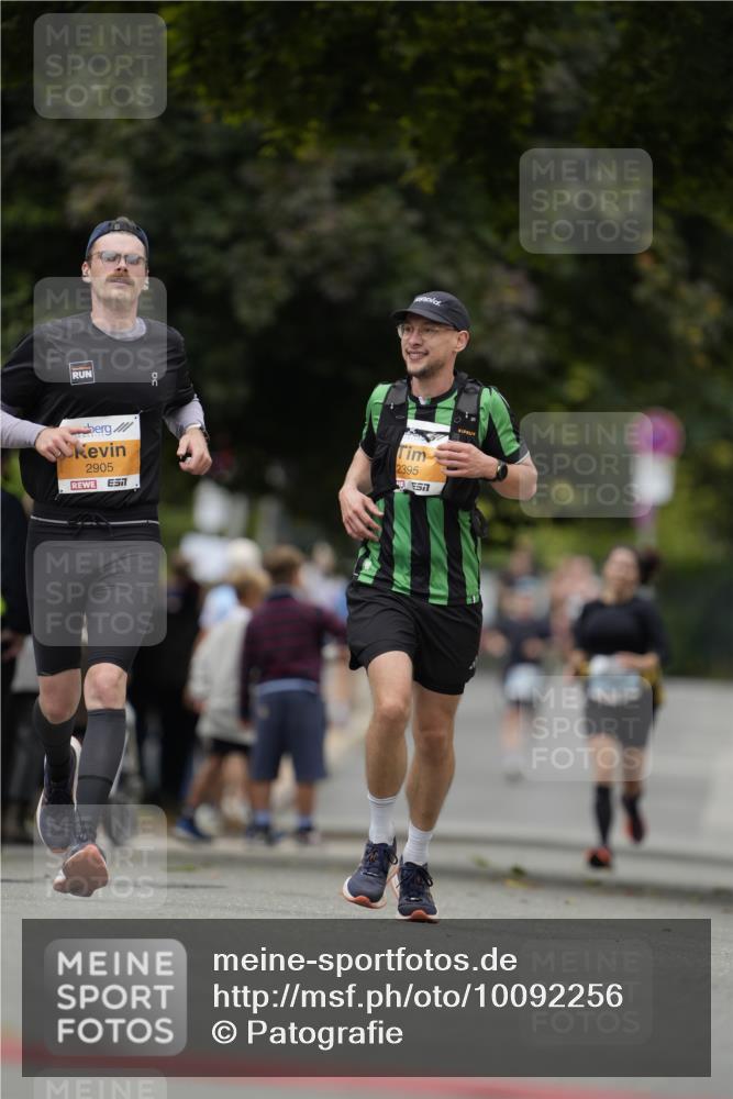 30.08.2026 - Blankeneser Heldenlauf Patografie http://msf.ph/oto/10092256 30.08.2026 12:29:21 Ziel 2027, 2946, 4003 meine-sportfotos.de