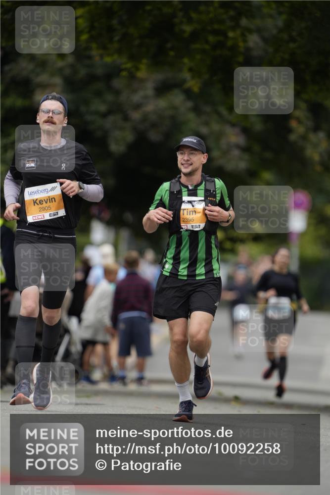 30.08.2026 - Blankeneser Heldenlauf Patografie http://msf.ph/oto/10092258 30.08.2026 12:29:21 Ziel 2027, 2946, 4003 meine-sportfotos.de