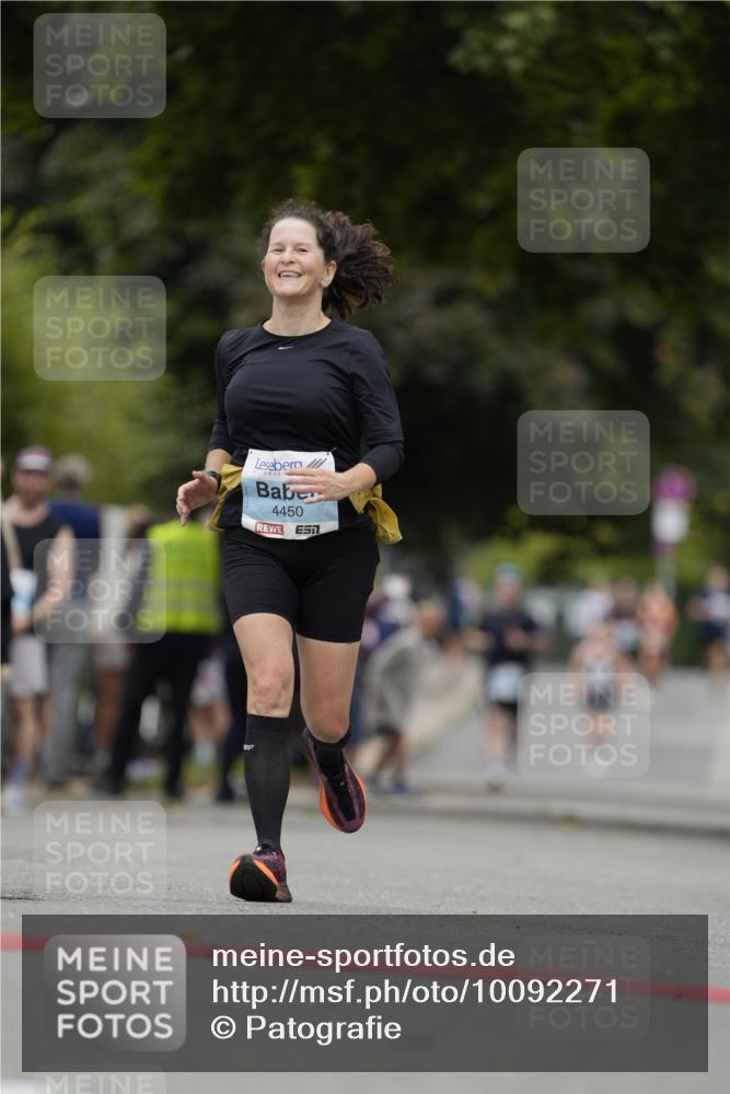 30.08.2026 - Blankeneser Heldenlauf Patografie http://msf.ph/oto/10092271 30.08.2026 12:29:35 Ziel 2395, 2905, 4450 meine-sportfotos.de
