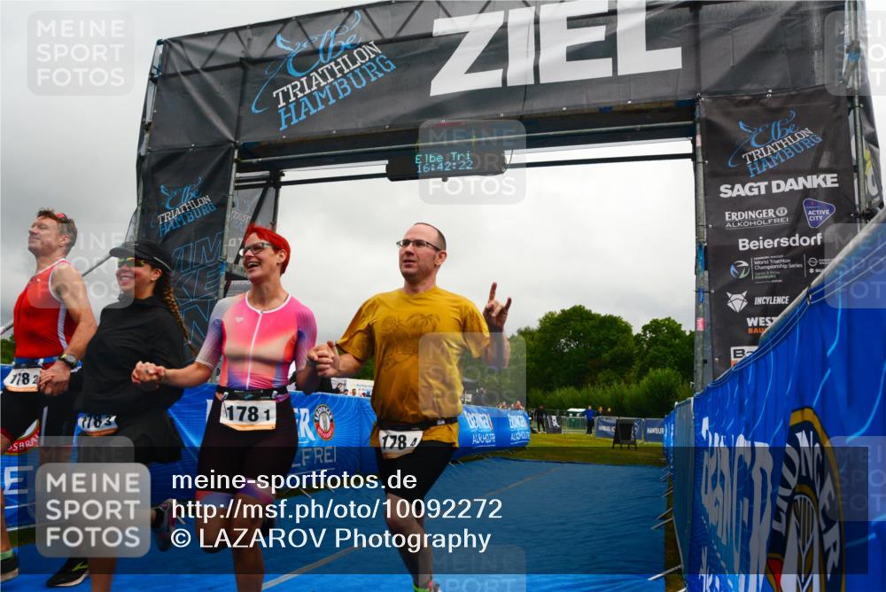 30.08.2026 - Elbe Triathlon Hamburg LAZAROV Photography http://msf.ph/oto/10092272 30.08.2026 16:42:21 Ziel  meine-sportfotos.de
