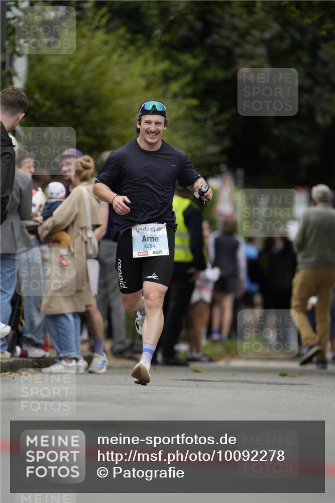 30.08.2026 - Blankeneser Heldenlauf Patografie http://msf.ph/oto/10092278 30.08.2026 12:29:49 Ziel  meine-sportfotos.de