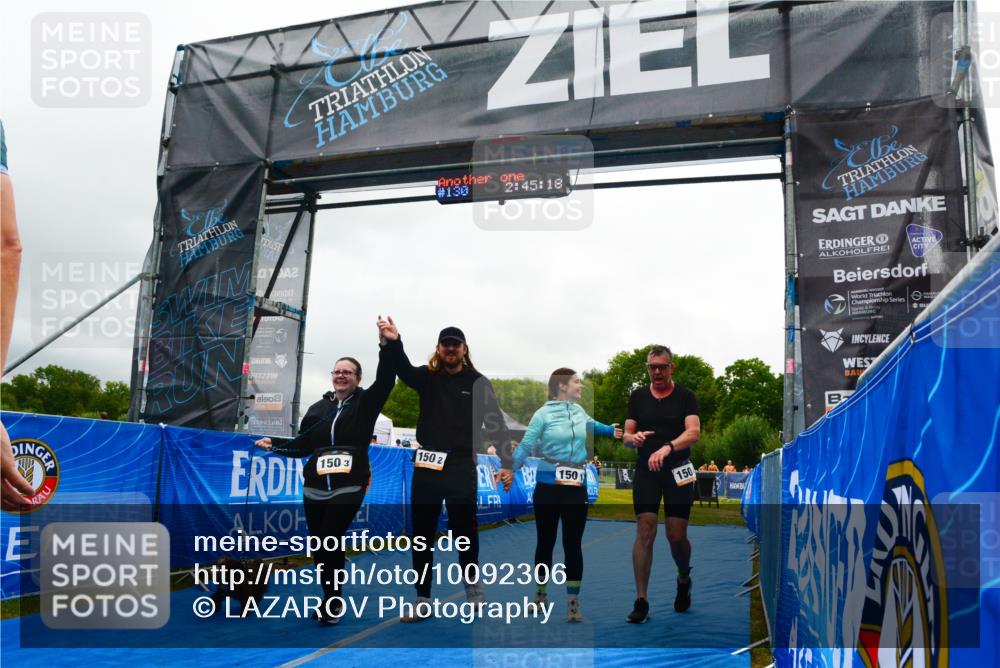 30.08.2026 - Elbe Triathlon Hamburg LAZAROV Photography http://msf.ph/oto/10092306 30.08.2026 16:45:21 Ziel  meine-sportfotos.de