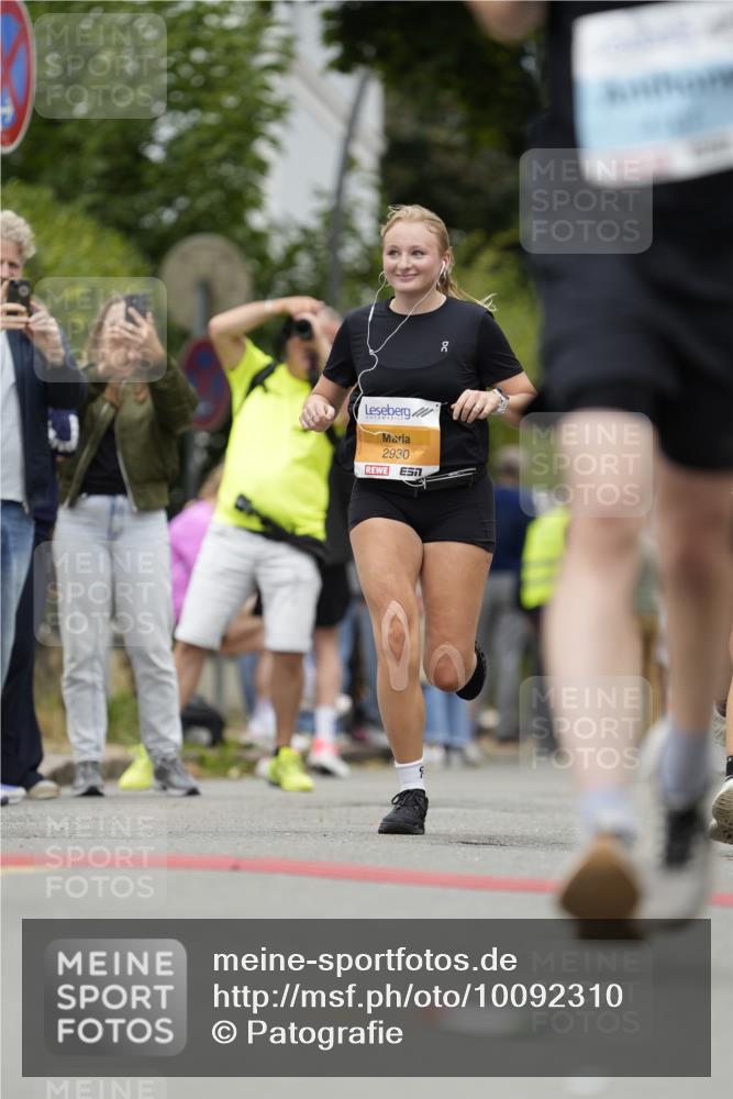 30.08.2026 - Blankeneser Heldenlauf Patografie http://msf.ph/oto/10092310 30.08.2026 12:30:23 Ziel 2930, 2931, 4107, 4310 meine-sportfotos.de