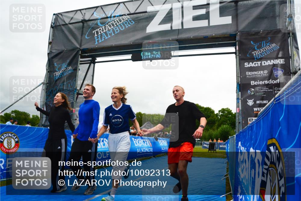30.08.2026 - Elbe Triathlon Hamburg LAZAROV Photography http://msf.ph/oto/10092313 30.08.2026 16:47:07 Ziel  meine-sportfotos.de