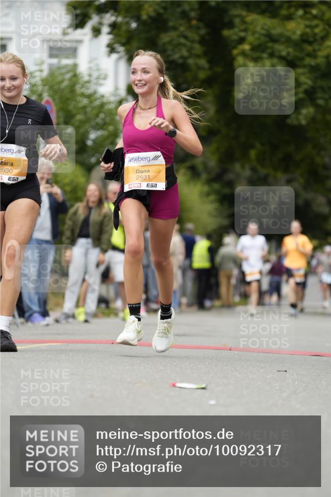 30.08.2026 - Blankeneser Heldenlauf Patografie http://msf.ph/oto/10092317 30.08.2026 12:30:27 Ziel 2930, 2931, 4107, 4310 meine-sportfotos.de
