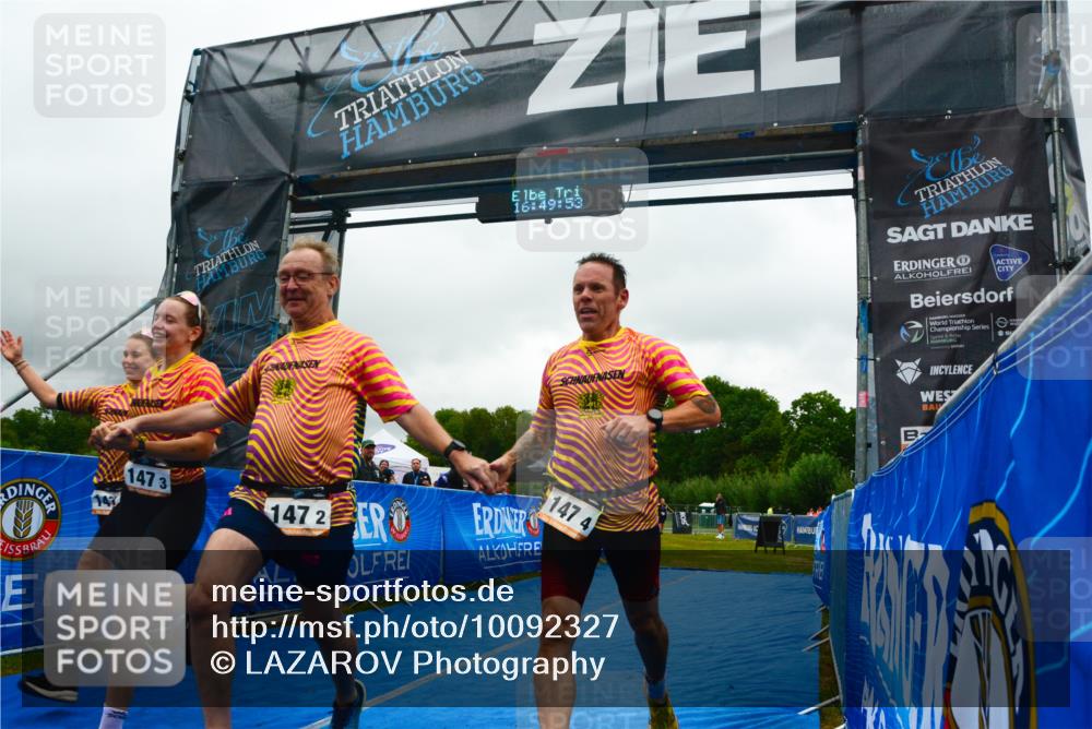 30.08.2026 - Elbe Triathlon Hamburg LAZAROV Photography http://msf.ph/oto/10092327 30.08.2026 16:49:52 Ziel  meine-sportfotos.de