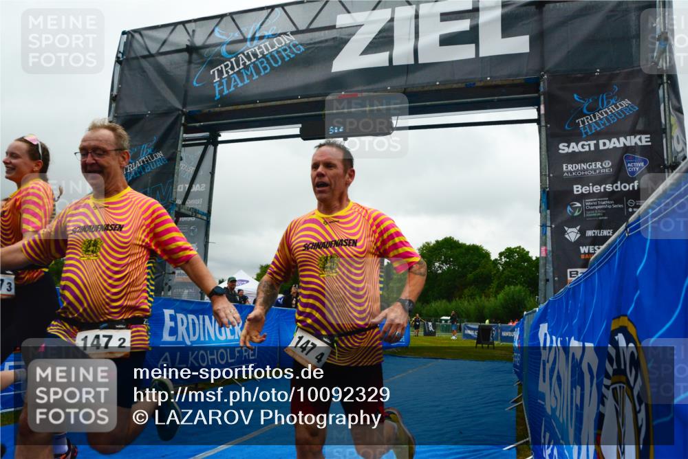 30.08.2026 - Elbe Triathlon Hamburg LAZAROV Photography http://msf.ph/oto/10092329 30.08.2026 16:49:52 Ziel  meine-sportfotos.de