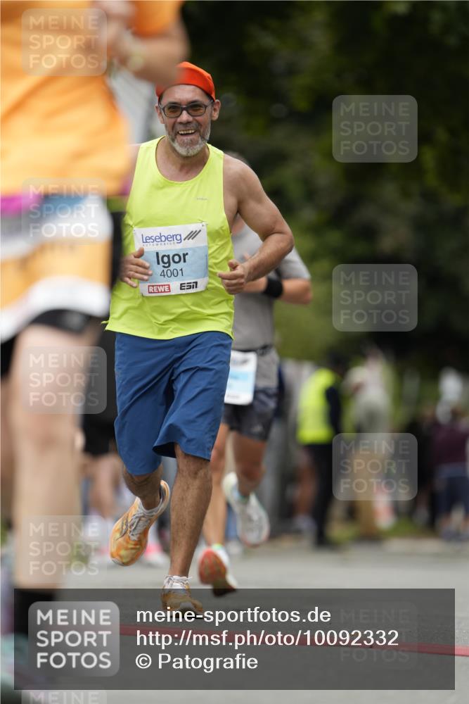 30.08.2026 - Blankeneser Heldenlauf Patografie http://msf.ph/oto/10092332 30.08.2026 12:30:42 Ziel 2663, 2886, 4001, 4458 meine-sportfotos.de
